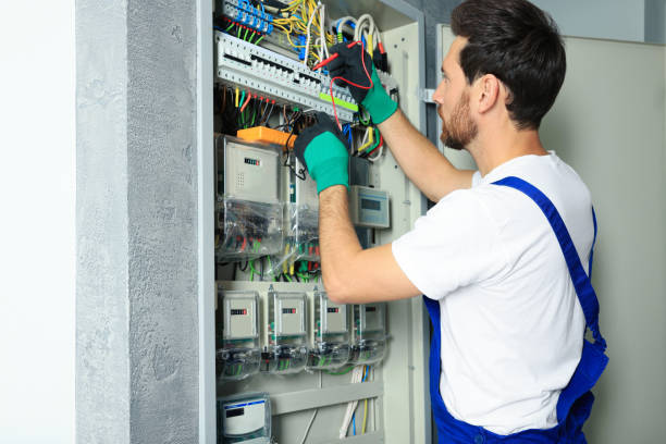 Best Affordable Emergency Electrician  in Bemidji, MN